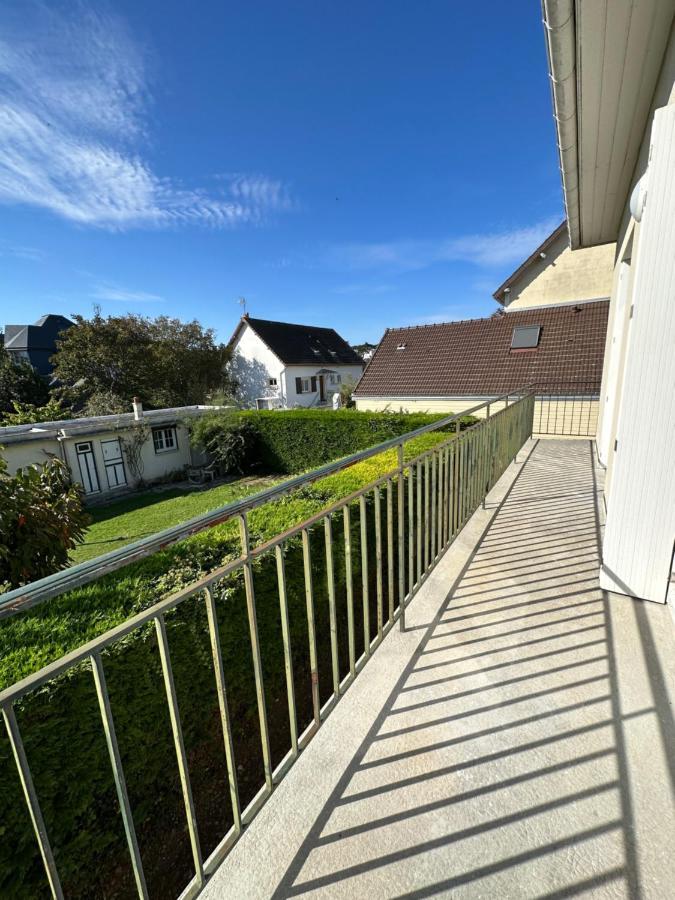 Arlette Apartment Уистреам Екстериор снимка